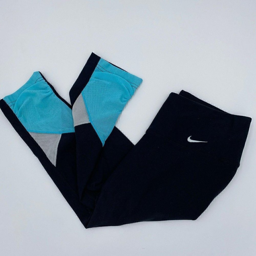 NIKE DRI FIT Size X-Small (26x20) Black Aqua Cropped Legging